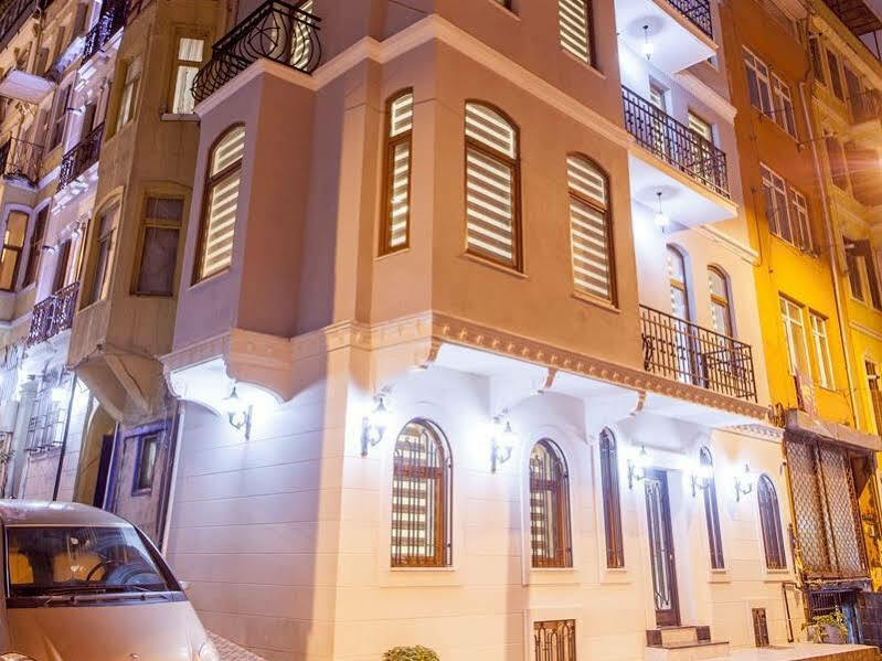 Taksim Sem House Hotel Istanbul Bagian luar foto